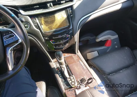 2016 Cadillac Xts W20 Livery Package z USA, uszkodzony, nr VIN 2G61U5S34G9115118